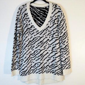 Matix | Size Medium/Large | Lonely Storm Black White V-Neck Sweater